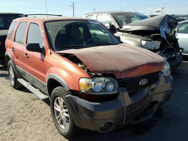 1FMYU93126KC65740 - 2006 FORD ESCAPE XLT ORANGE photo 1