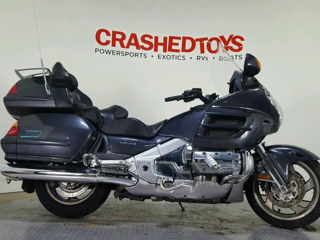 1HFSC47055A409728 - 2005 HONDA GL1800 GRAY photo 1