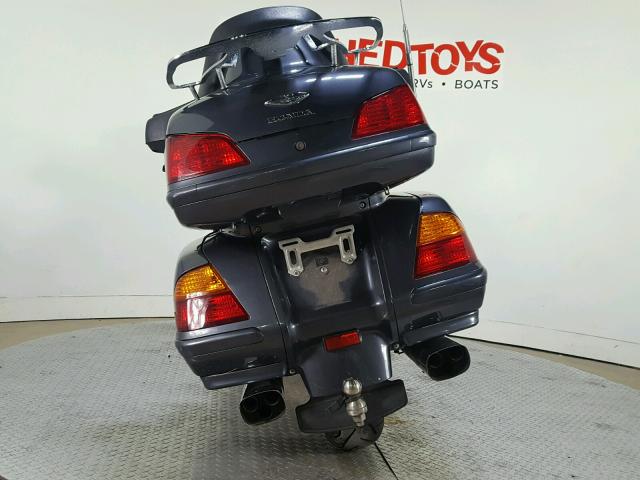 1HFSC47055A409728 - 2005 HONDA GL1800 GRAY photo 7