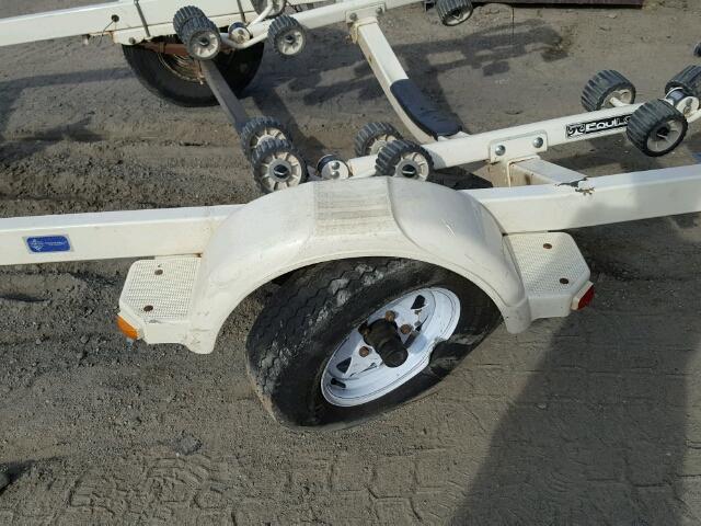 1MDBF8R19XA062943 - 2000 CHALET TRAILER WHITE photo 8