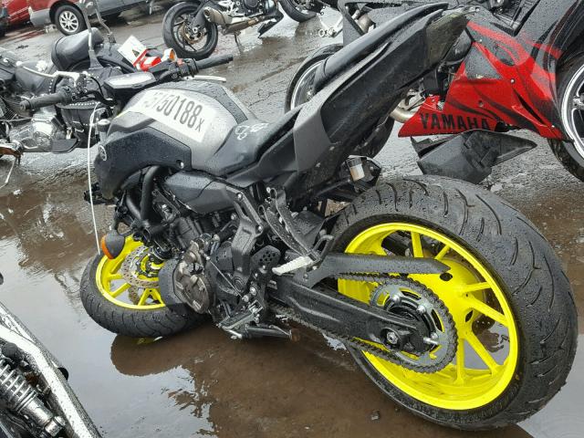 JYARM27E3JA001112 - 2018 YAMAHA MT07 GRAY photo 3