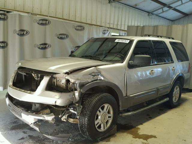 1FMPU15556LA55303 - 2006 FORD EXPEDITION SILVER photo 2