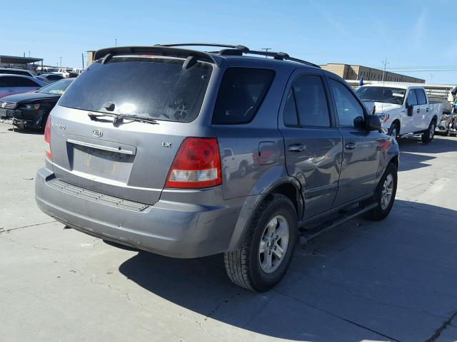 KNDJD733X55369143 - 2005 KIA SORENTO EX GRAY photo 4