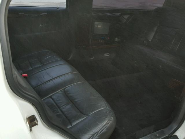 1L1FM81WXXY670907 - 1999 LINCOLN TOWN CAR WHITE photo 6