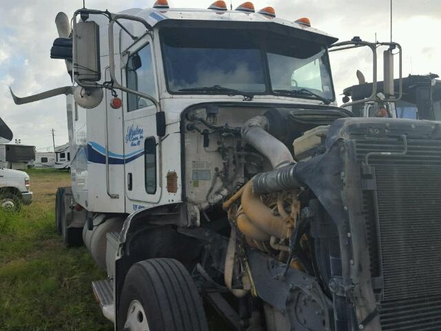 1XPHDU9X09D774137 - 2009 PETERBILT 386 WHITE photo 1