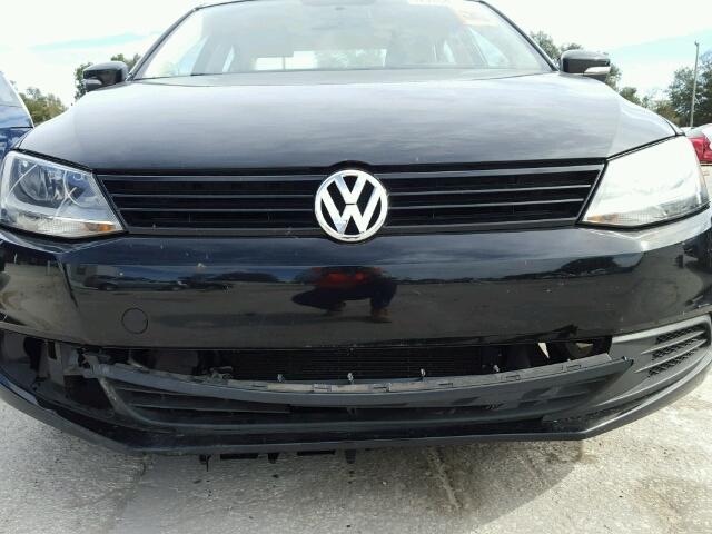 3VWLL7AJ3BM062736 - 2011 VOLKSWAGEN JETTA TDI BLACK photo 9