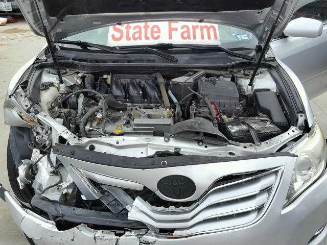 4T1BK3EK8BU129108 - 2011 TOYOTA CAMRY SILVER photo 7