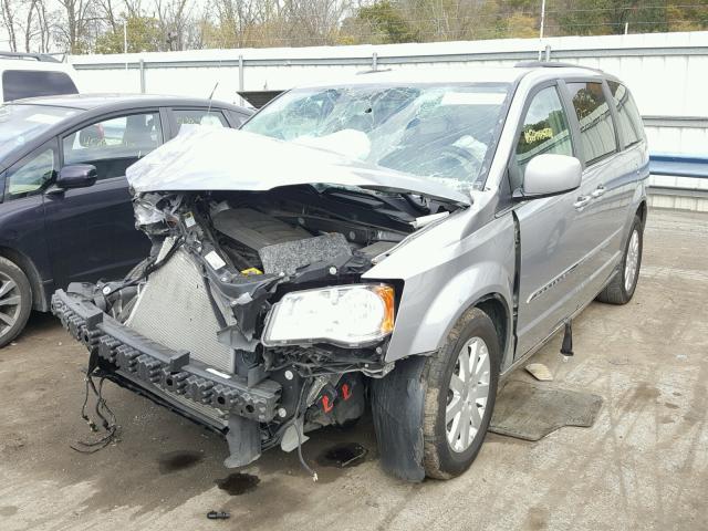 2C4RC1BG3GR129994 - 2016 CHRYSLER TOWN & COU SILVER photo 2