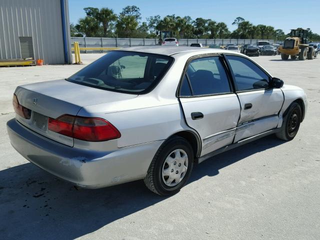 1HGCF8640YA062655 - 2000 HONDA ACCORD DX GRAY photo 4