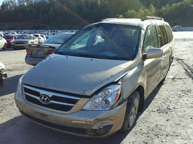 KNDMC233486050399 - 2008 HYUNDAI ENTOURAGE GOLD photo 2