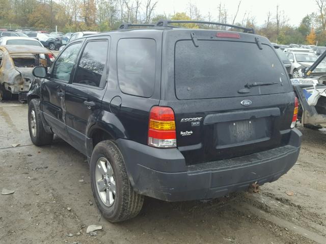 1FMYU93175DA12724 - 2005 FORD ESCAPE XLT BLACK photo 3