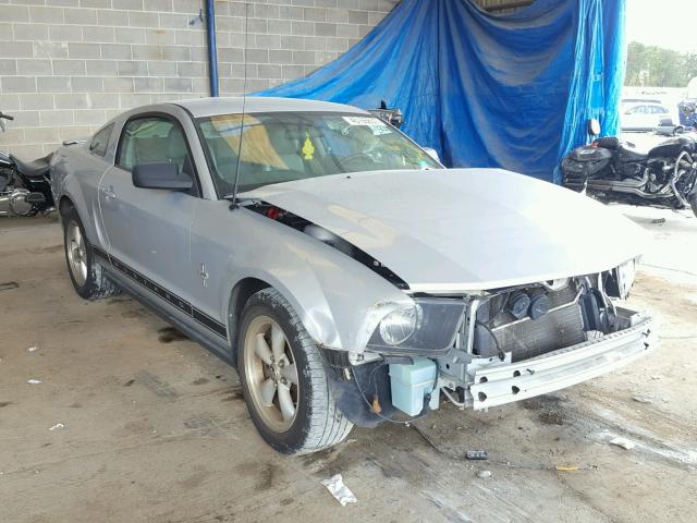 1ZVFT80N175338710 - 2007 FORD MUSTANG SILVER photo 1