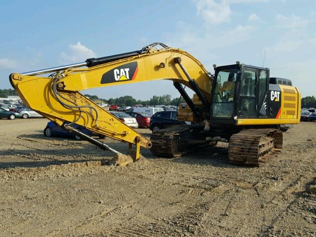 CAT0329FCERL00640 - 2015 CATERPILLAR EXCAVATOR YELLOW photo 2