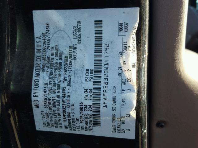 1FAFP38323W144792 - 2003 FORD FOCUS ZTS BLACK photo 10