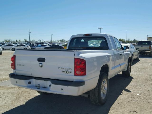 1D7RE3BK3BS661978 - 2011 DODGE DAKOTA SLT WHITE photo 4