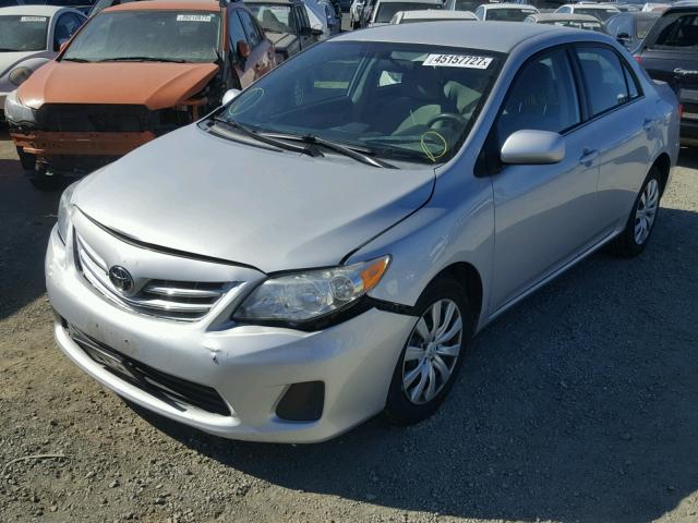 5YFBU4EE5DP129954 - 2013 TOYOTA COROLLA BA SILVER photo 2