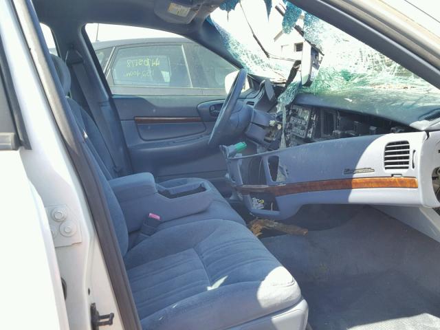 2G1WF52E639437949 - 2003 CHEVROLET IMPALA WHITE photo 5