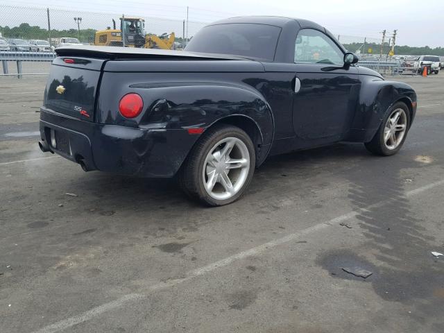 1GCES14P43B100821 - 2003 CHEVROLET SSR BLACK photo 4