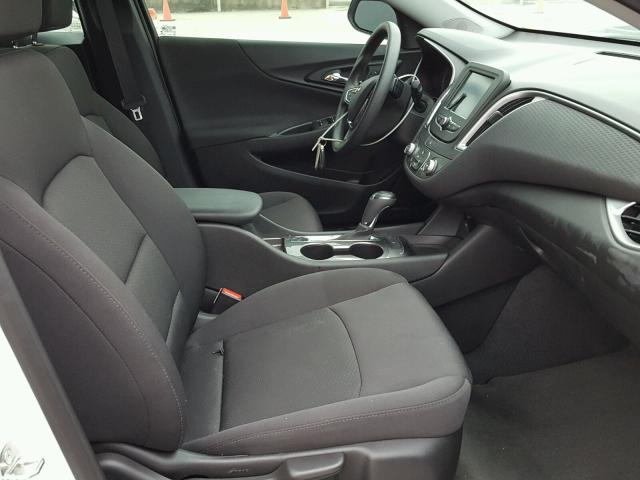 1G1ZB5ST6HF235574 - 2017 CHEVROLET MALIBU თეთრი ფოტო 5