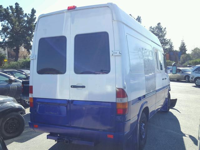 WD0PD644455829240 - 2005 DODGE SPRINTER 2 WHITE photo 4