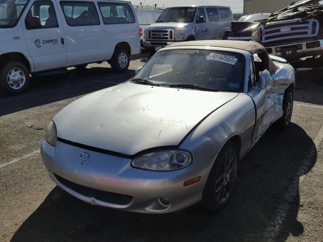 JM1NB353740402429 - 2004 MAZDA MX-5 MIATA SILVER photo 2