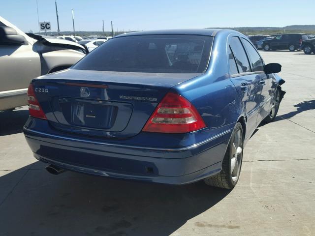 WDBRF40J14F499561 - 2004 MERCEDES-BENZ C 230K SPO BLUE photo 4