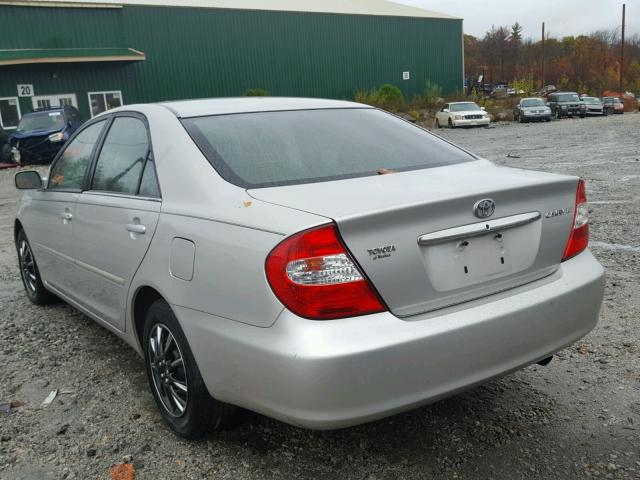 4T1BE32K64U868847 - 2004 TOYOTA CAMRY LE SILVER photo 3