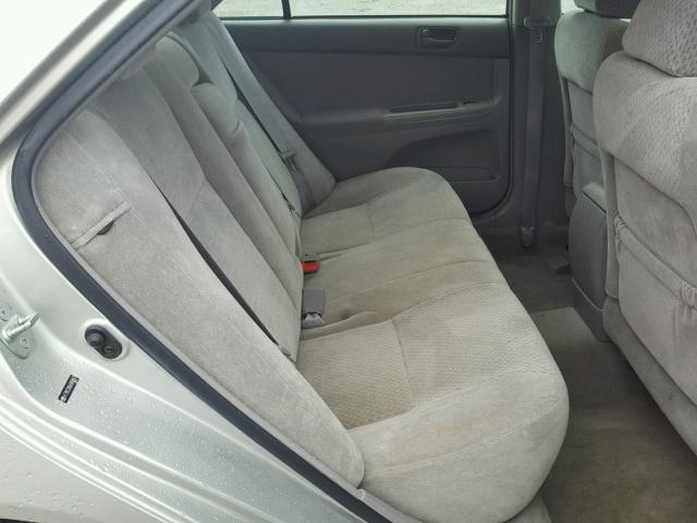 4T1BE32K64U868847 - 2004 TOYOTA CAMRY LE 银色 照片 6