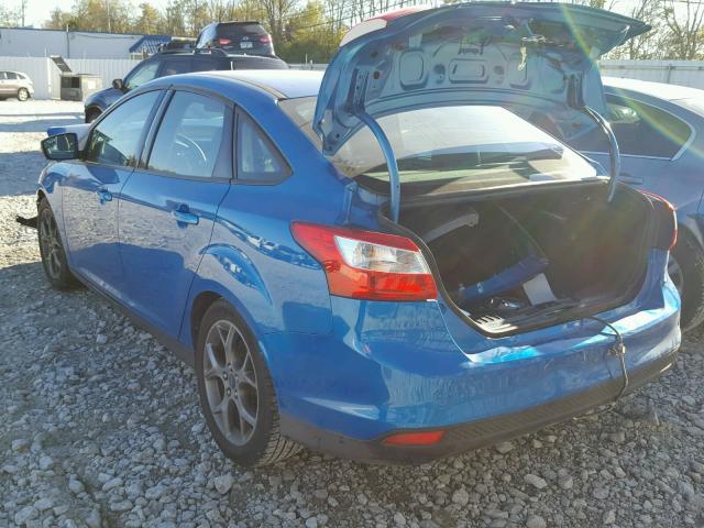 1FADP3F20EL370643 - 2014 FORD FOCUS SE BLUE photo 3