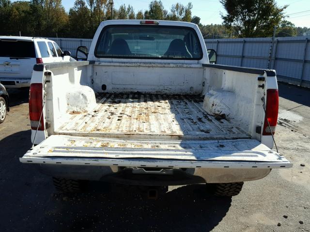 1FTSF31L13ED65232 - 2003 FORD F350 SRW S WHITE photo 6