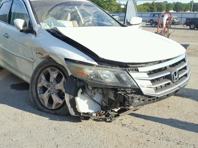 5J6TF2H5XAL016952 - 2010 HONDA ACCORD CRO WHITE photo 9