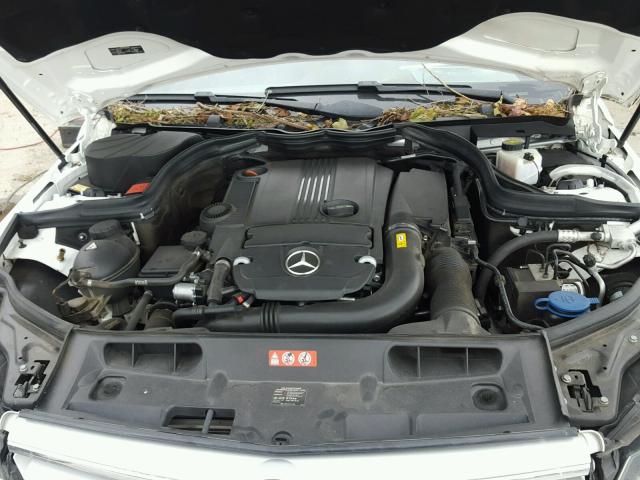 WDDGF4HB2DR300317 - 2013 MERCEDES-BENZ C 250 WHITE photo 7