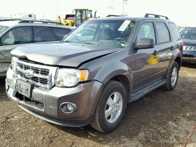 1FMCU0D77CKB10248 - 2012 FORD ESCAPE GRAY photo 2