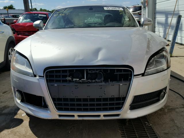 TRUAF38J681000369 - 2008 AUDI TT 2.0T SILVER photo 9