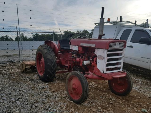 7320 - 1970 INTERNATIONAL TRACTOR RED photo 1