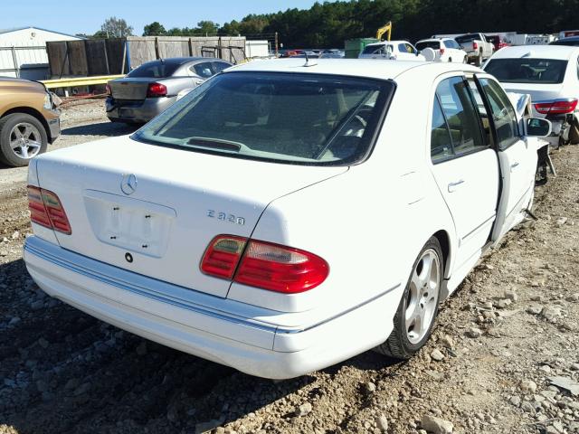 WDBJF65J01B341118 - 2001 MERCEDES-BENZ E 320 WHITE photo 4