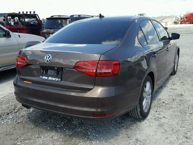 3VW2K7AJ3FM202918 - 2015 VOLKSWAGEN JETTA BASE 棕色 照片 4