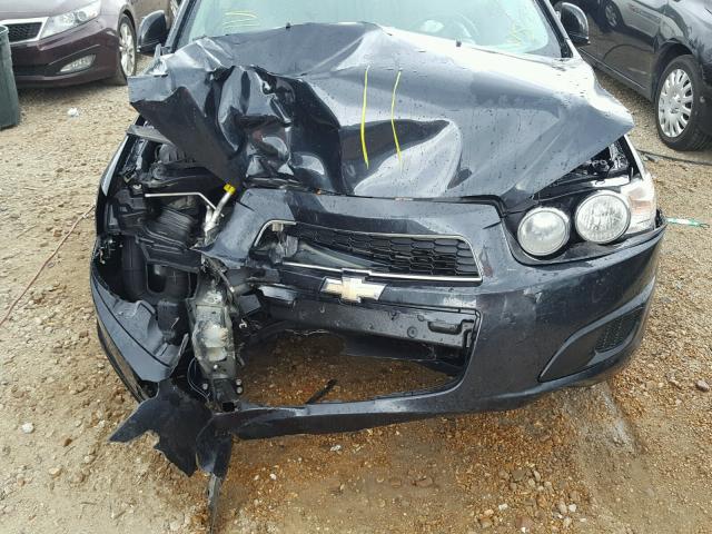 1G1JA6SHXD4145884 - 2013 CHEVROLET SONIC LS BLACK photo 9