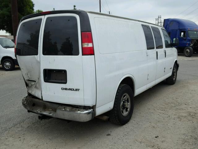 1GCFG29T551138018 - 2005 CHEVROLET EXPRESS G2 WHITE photo 4