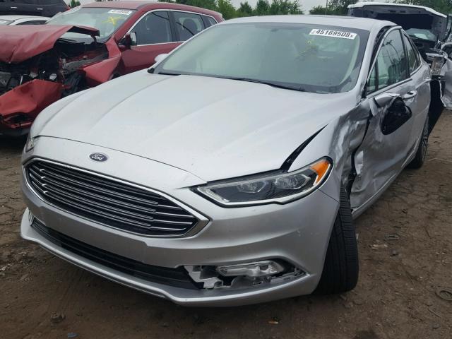 3FA6P0D91JR218986 - 2018 FORD FUSION TIT SILVER photo 2