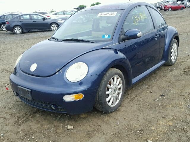 3VWCR31C74M422585 - 2004 VOLKSWAGEN NEW BEETLE 蓝色 照片 2