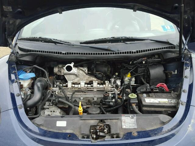 3VWCR31C74M422585 - 2004 VOLKSWAGEN NEW BEETLE 蓝色 照片 7