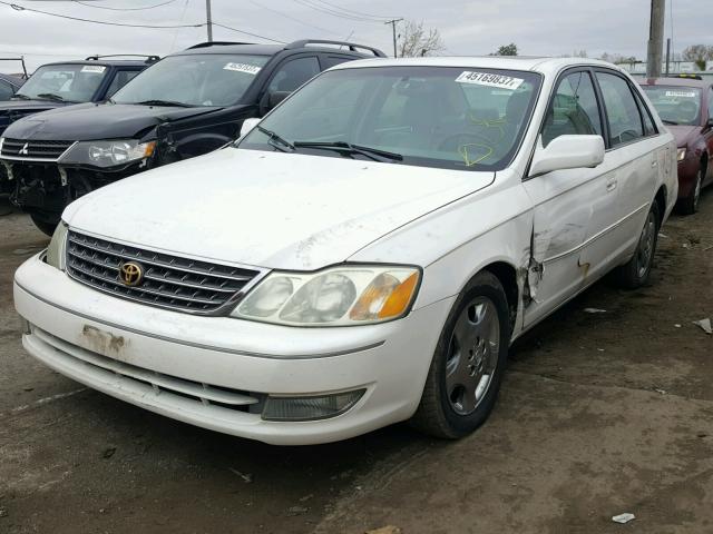 4T1BF28B44U358219 - 2004 TOYOTA AVALON WHITE photo 2