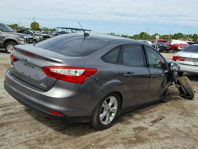 1FADP3F22EL191682 - 2014 FORD FOCUS SE GRAY photo 4