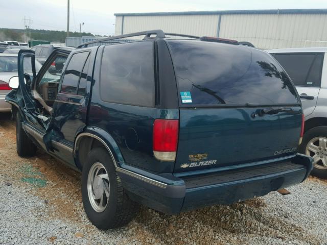 1GNDT13W3VK176901 - 1997 CHEVROLET BLAZER GREEN photo 3