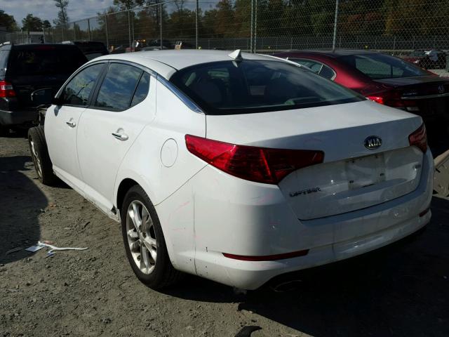 5XXGM4A71DG205479 - 2013 KIA OPTIMA LX WHITE photo 3