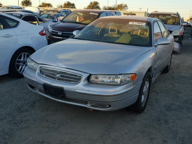 2G4WB52K241189451 - 2004 BUICK REGAL LS SILVER photo 2