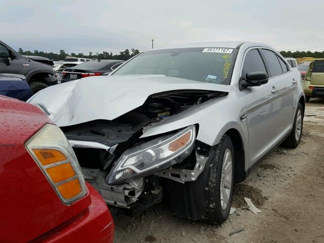 1FAHP2DW3AG168660 - 2010 FORD TAURUS SE SILVER photo 2