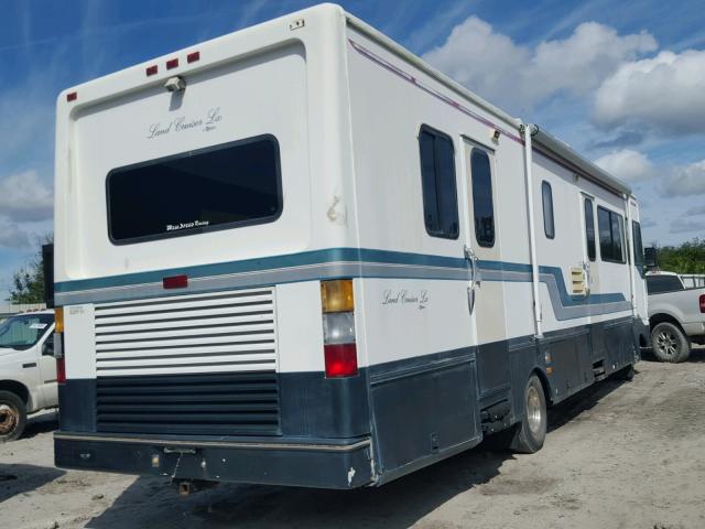 3FCMF53G5SJA04200 - 1995 TRAV MOTOR HOME WHITE photo 4