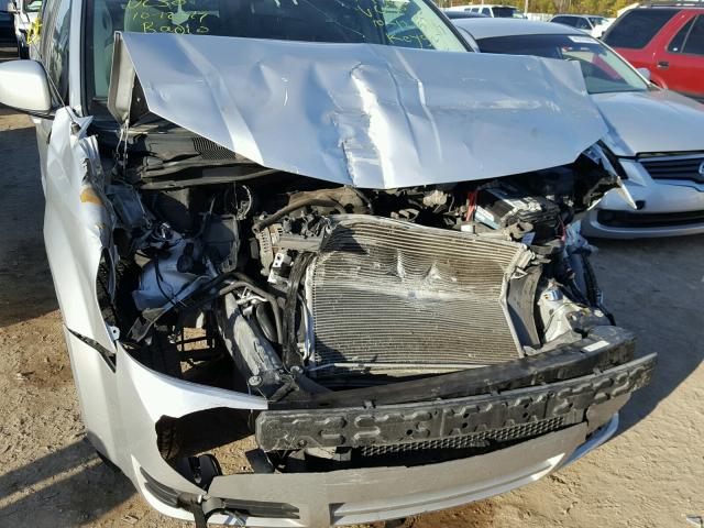 2D4RN5D14AR134769 - 2010 DODGE GRAND CARA SILVER photo 9